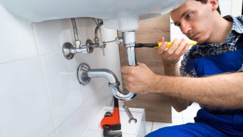 אינסטלטור מוסמך